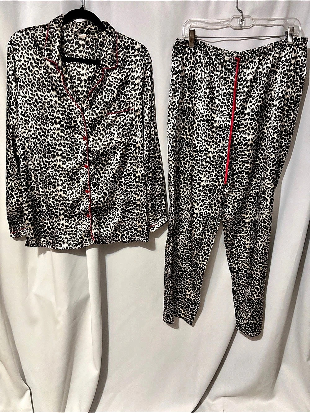 PINK Leopard Print Pajama Set Size XL Like New